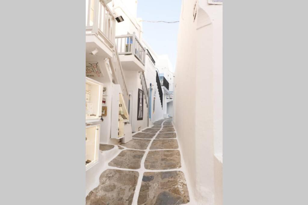 Traditional Myconian Studio In The Heart Of Chora Mykonos Town Exterior photo