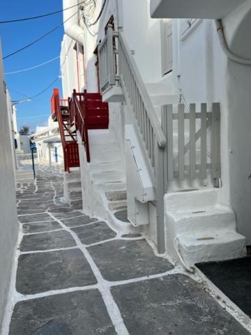 Traditional Myconian Studio In The Heart Of Chora Mykonos Town Exterior photo