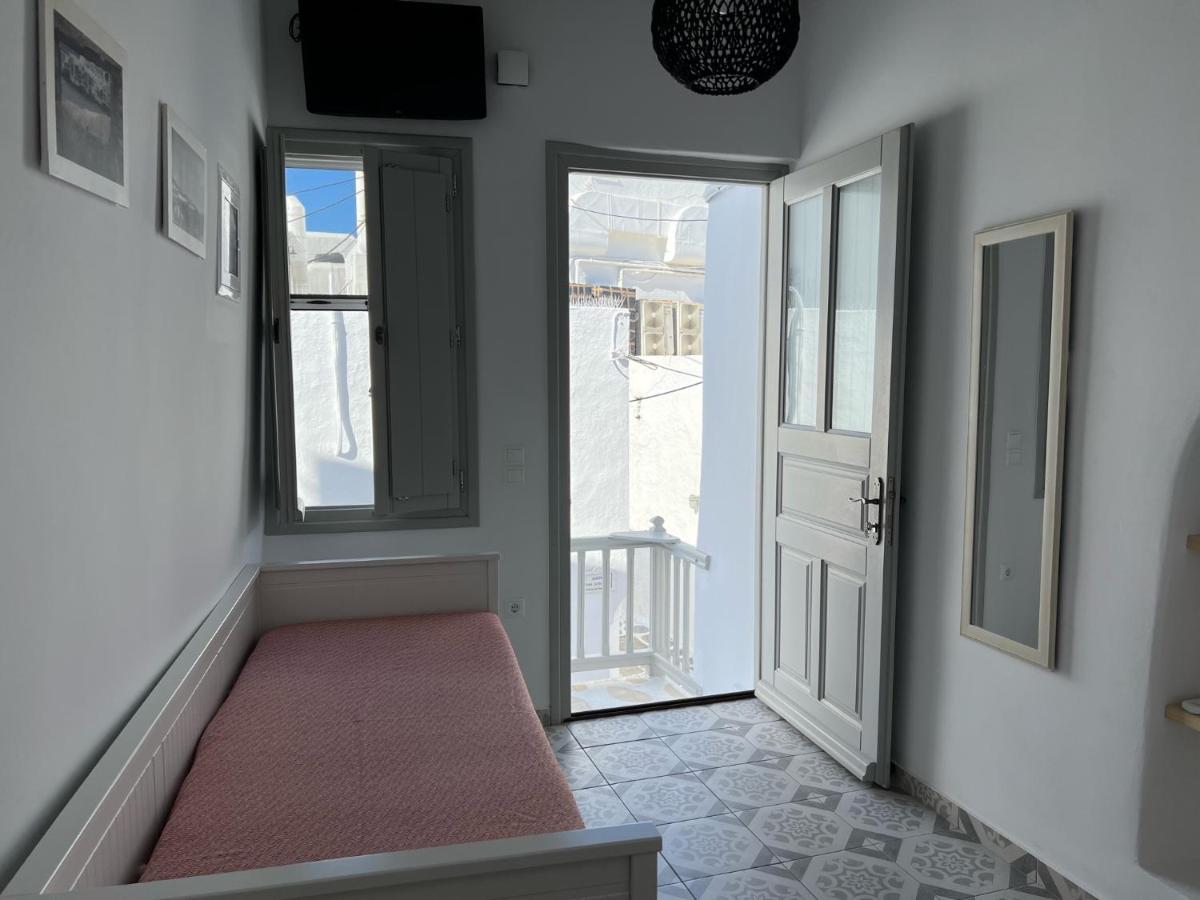 Traditional Myconian Studio In The Heart Of Chora Mykonos Town Exterior photo